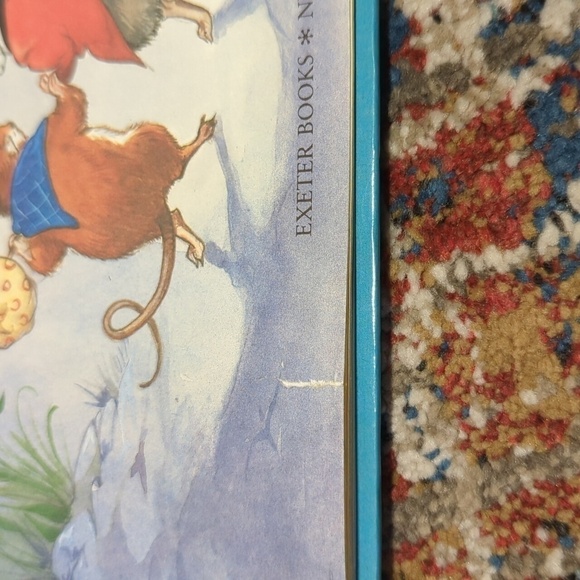 The Town Mouse & The Country Mouse Hardback Book - 1982 - Picture 8 of 9